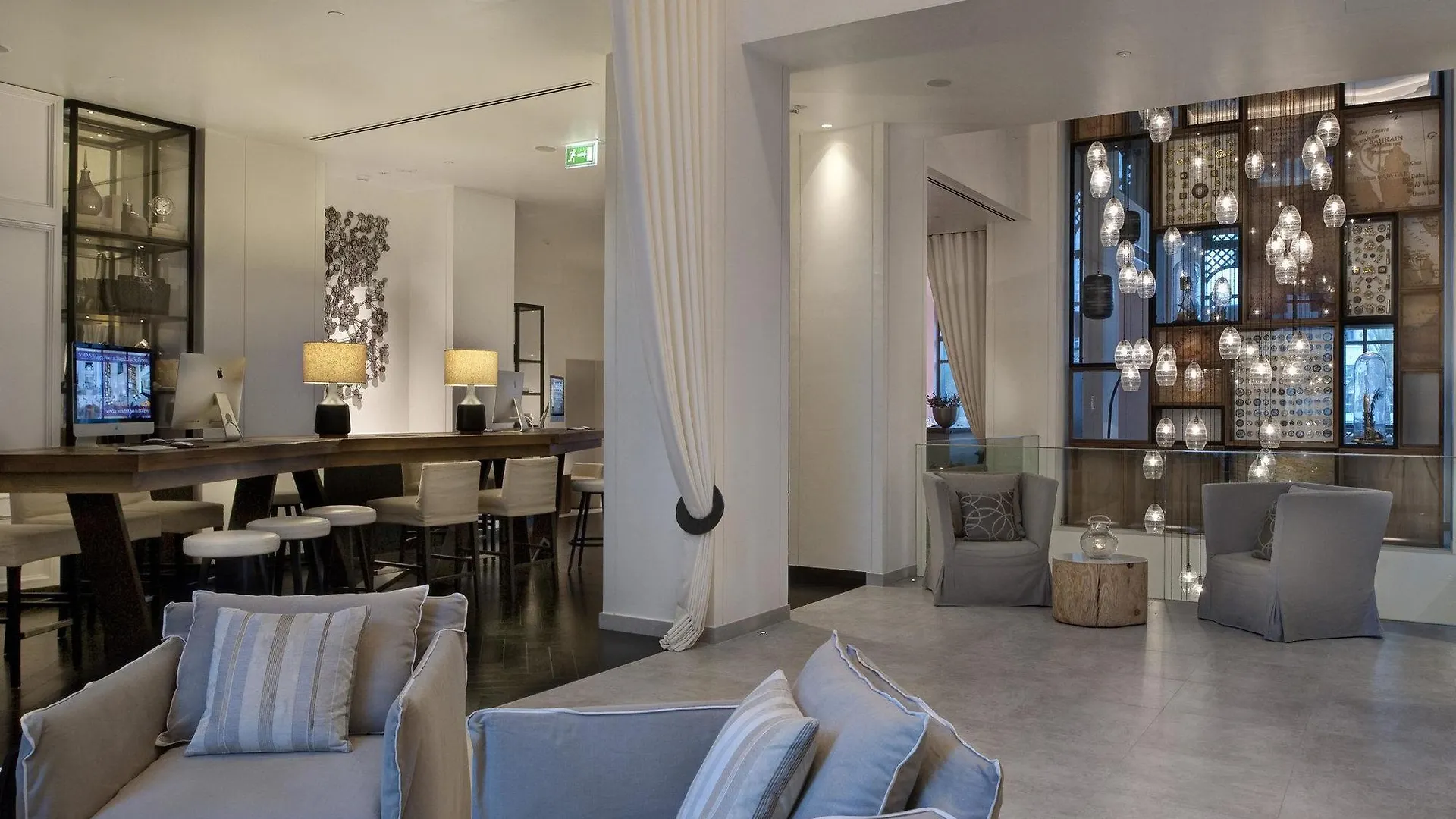 Hotel Boulevard, Autograph Collection Дубай