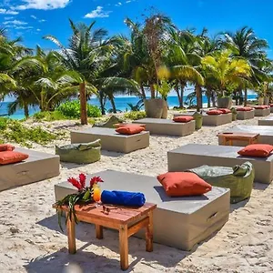 Mia Tulum Beachfront Resort - Ocean View Suites And Beach Club 4*, Tulum Mexico