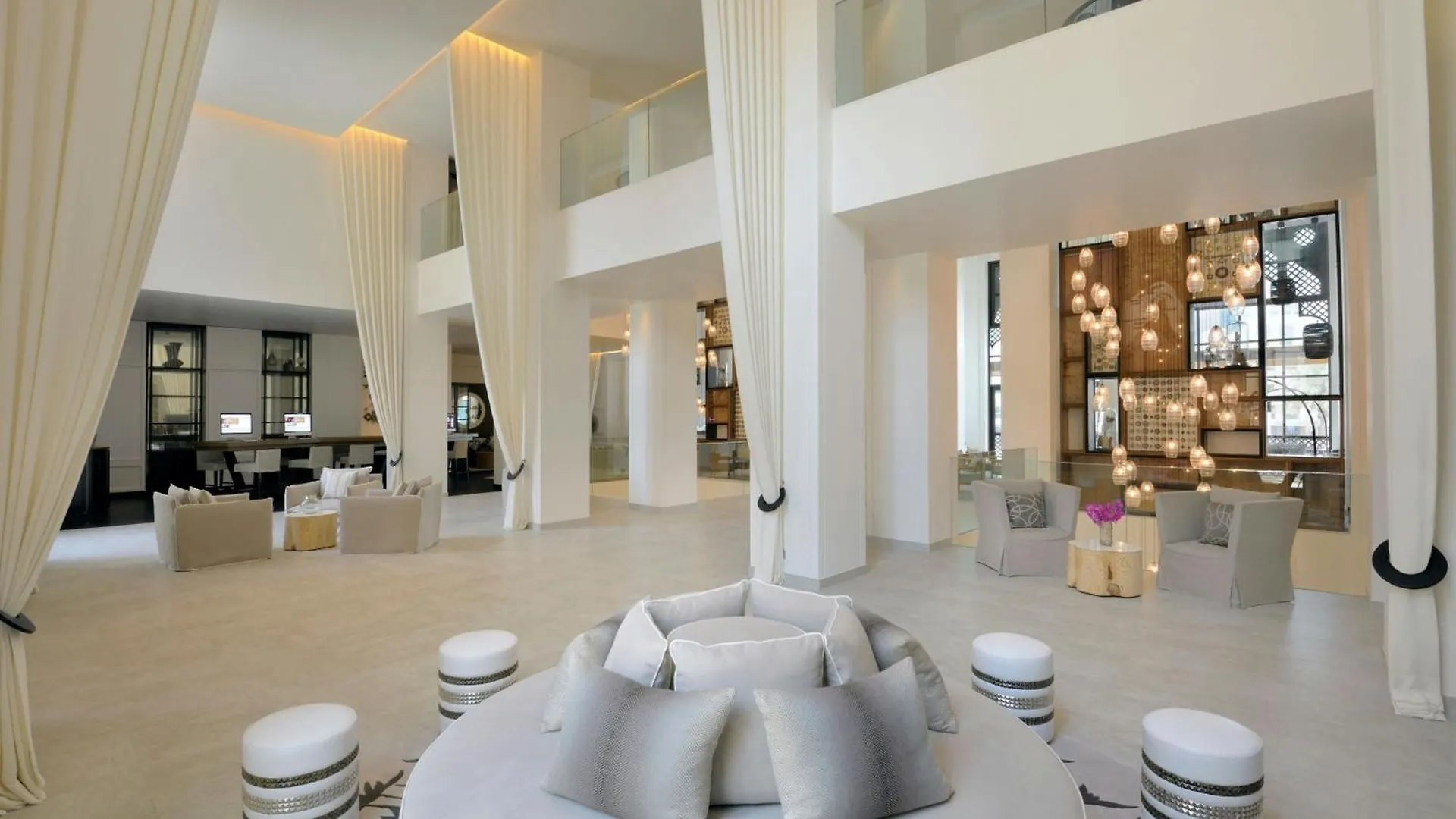 Hotel Boulevard, Autograph Collection Dubai 4*,